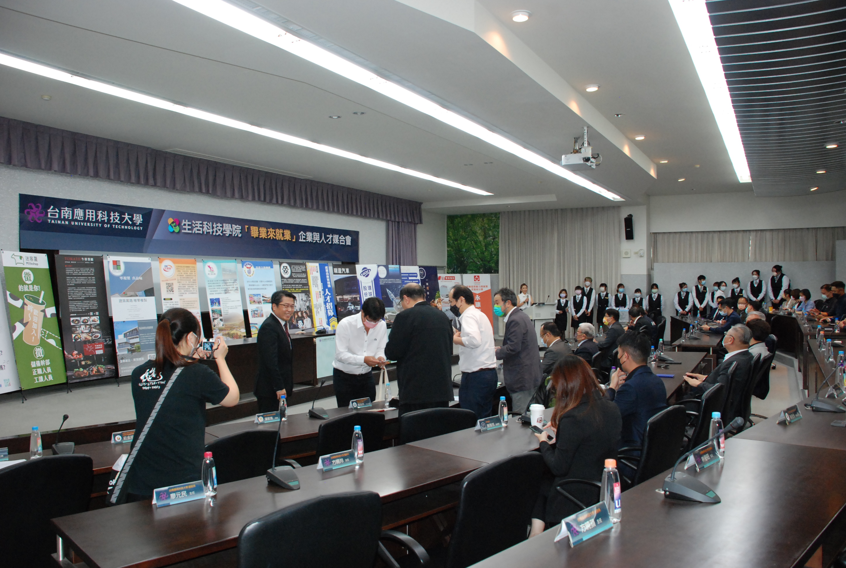 生科學院盛大辦理「畢業來就業」企業與人才媒合會