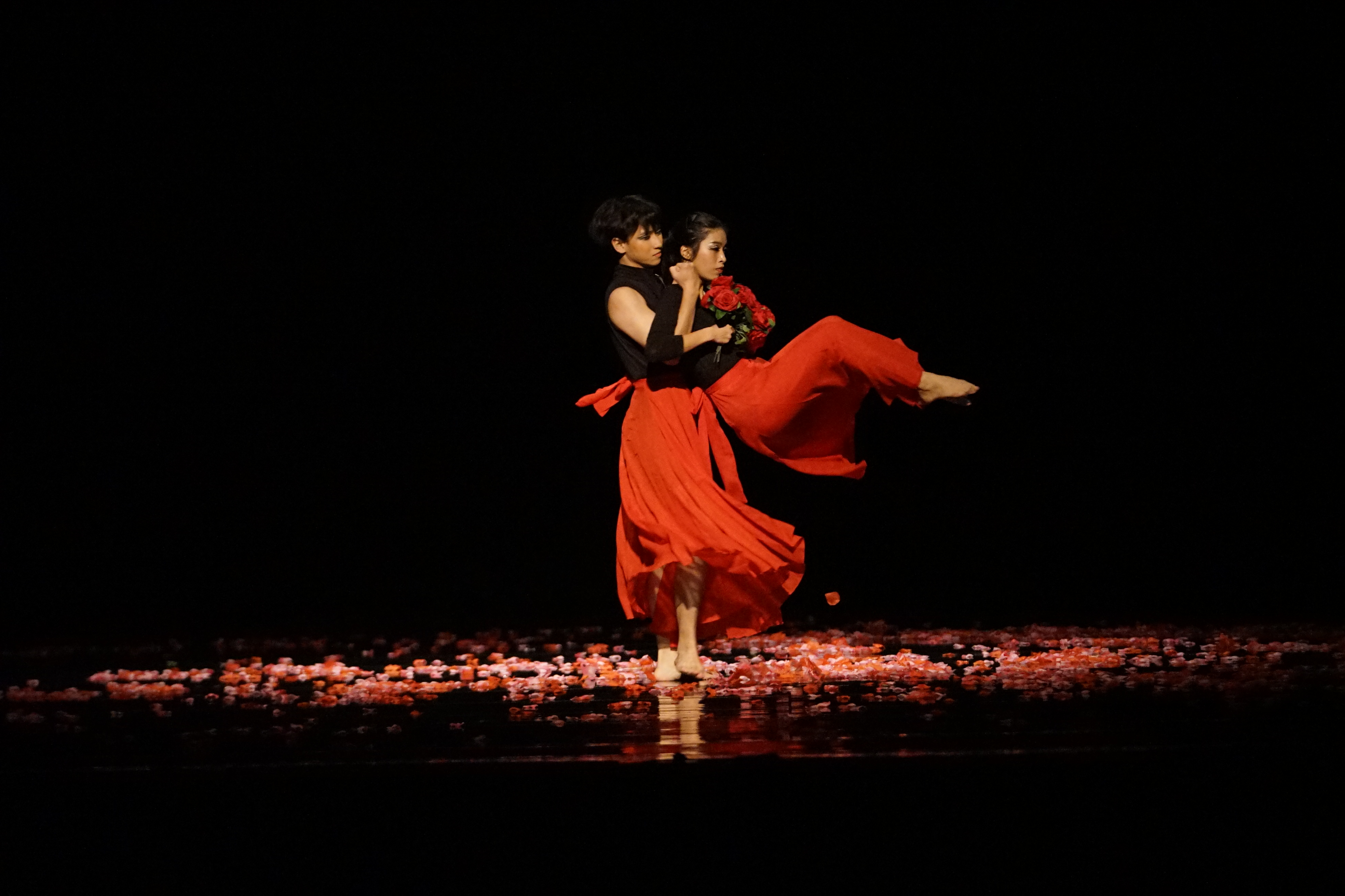 114級四年制舞蹈系班級創作展「漸暖」