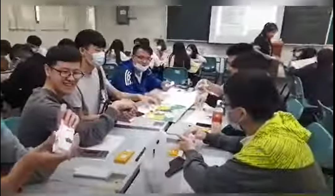 企管系羅淑芳教師榮獲 112年台南市大專組SUPER教師首獎