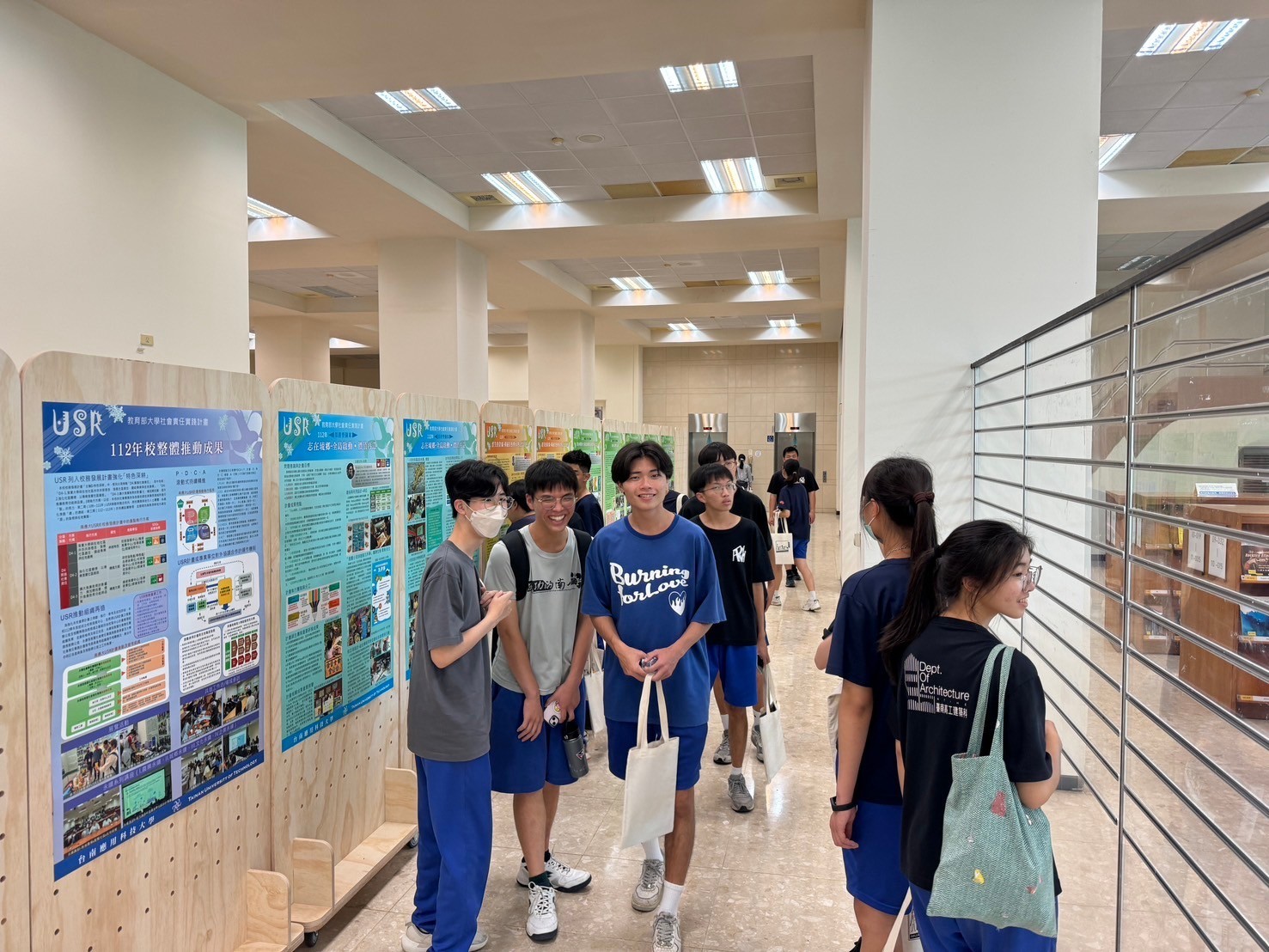 南應大高教深耕暨大學社會責任實踐計畫成果展 展現文創特色發展之「創新精進・化育深耕・責任落實」
