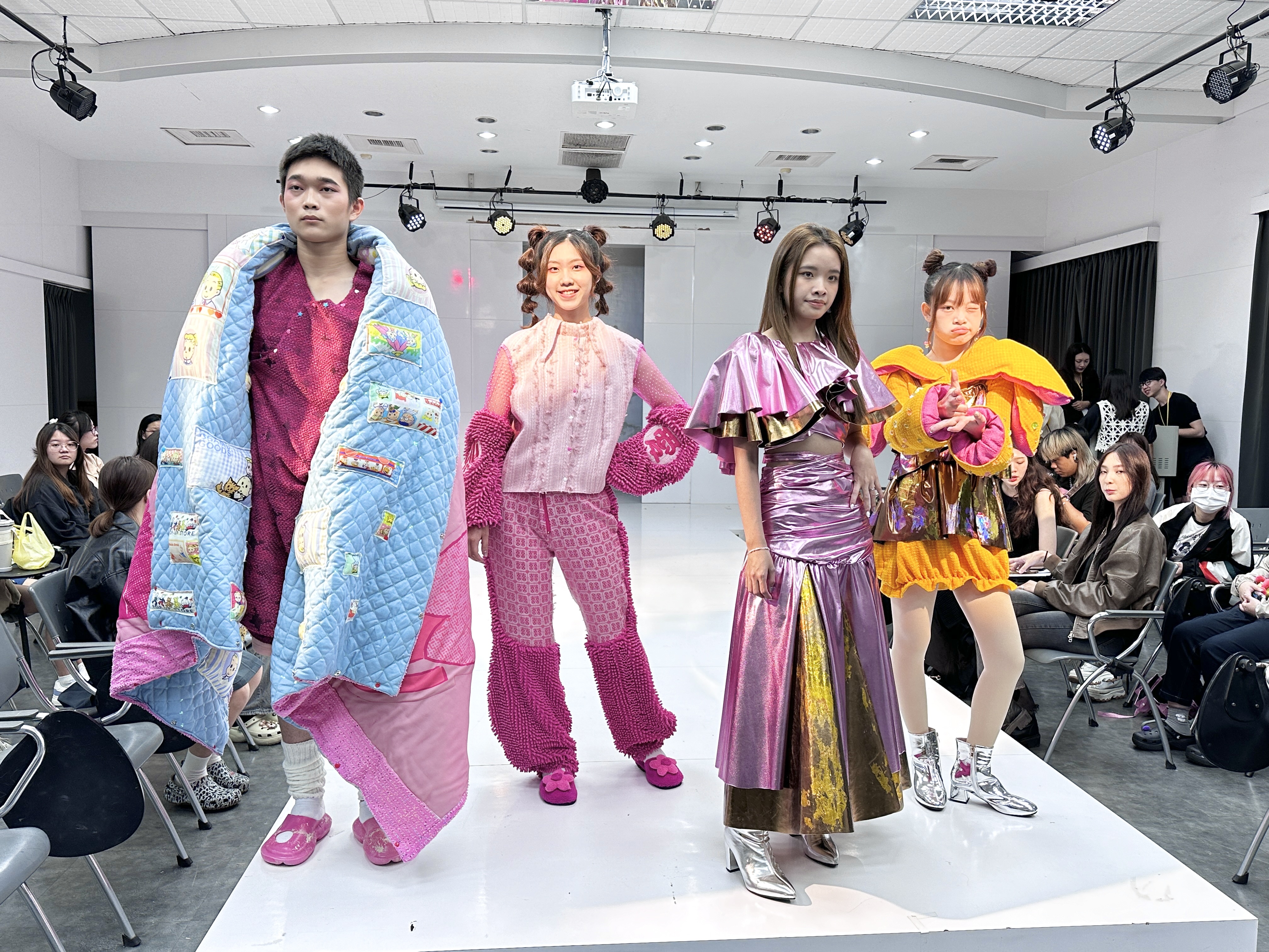 114級南應大服飾設計管理系畢業服裝動態展演