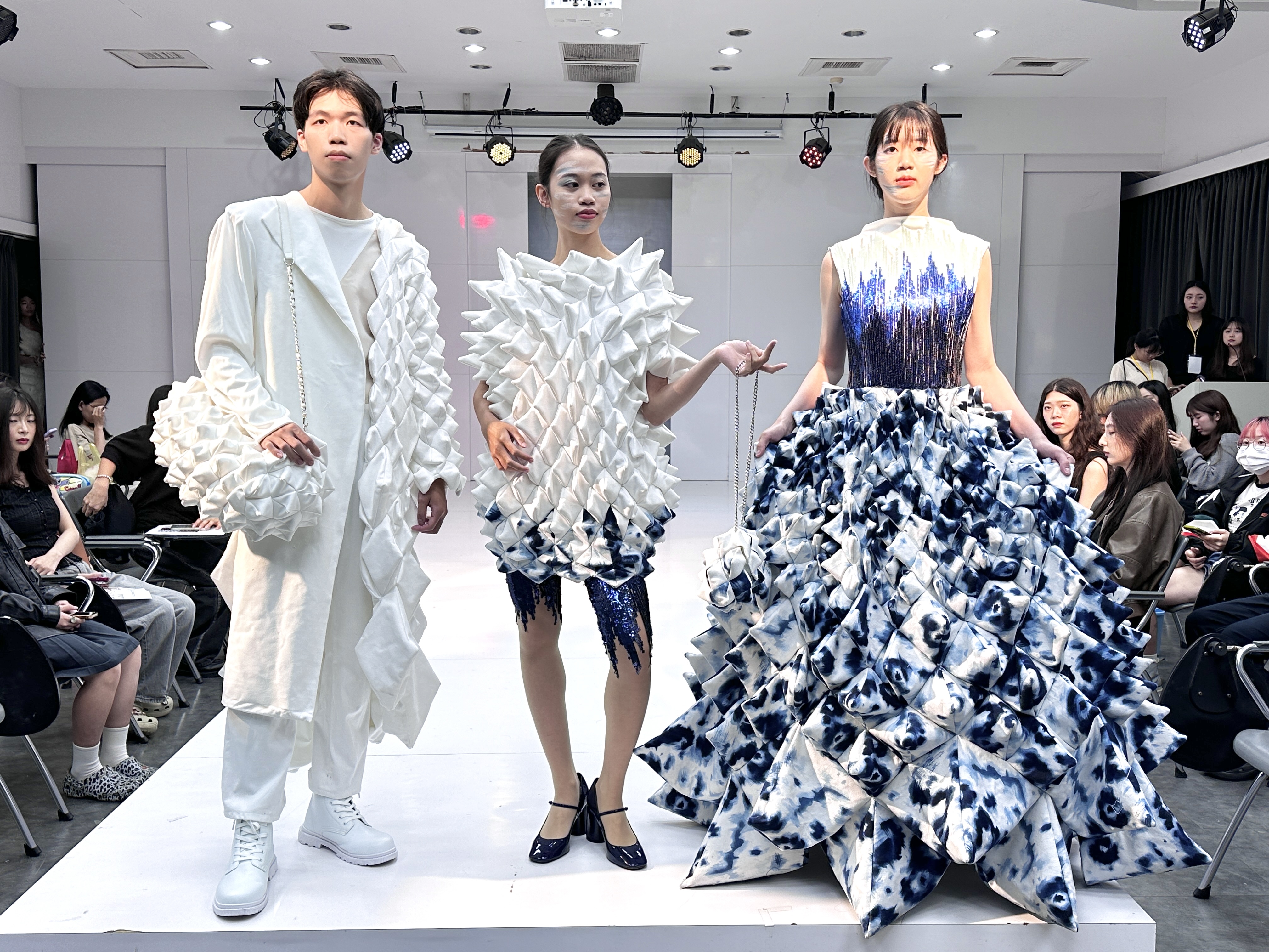 114級南應大服飾設計管理系畢業服裝動態展演