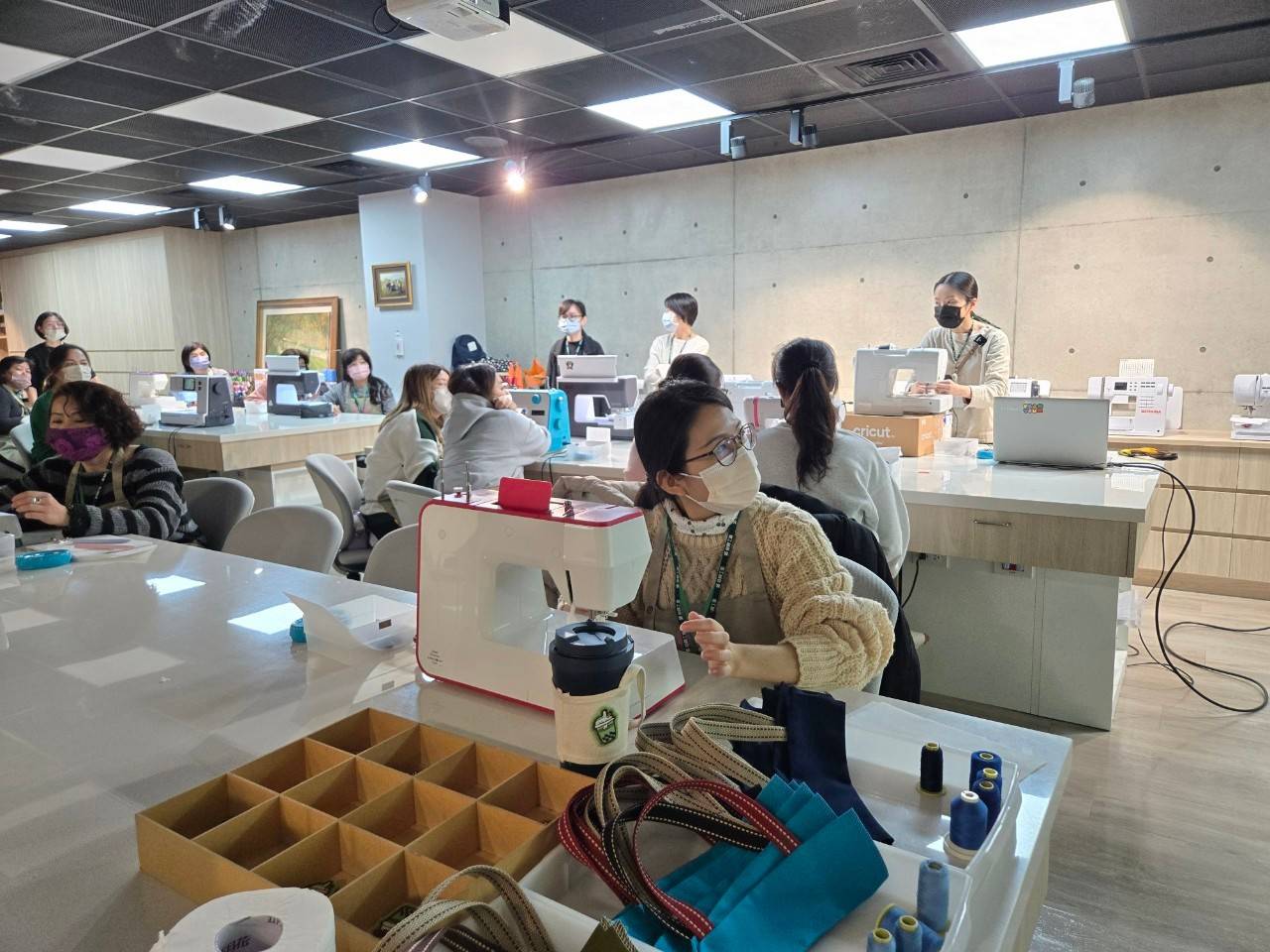 2025年縫繡新生活公益教學 活動主軸-公益共學、產學共培