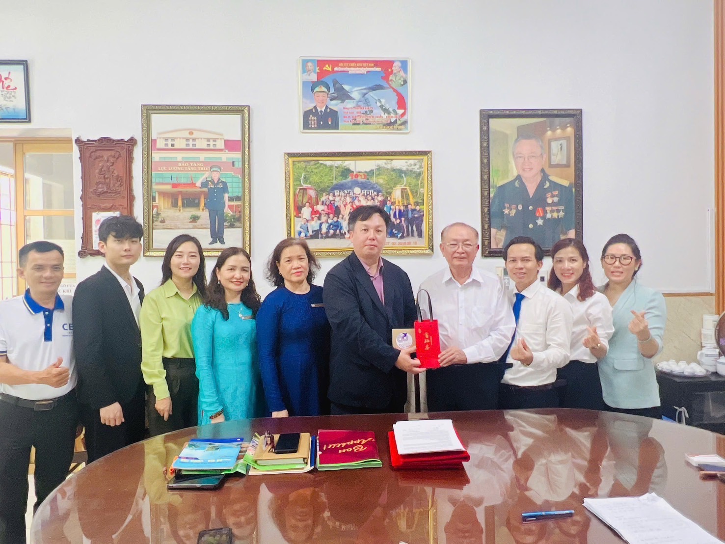 2025台南應用科技大學與南越(胡志明市、頭頓市)、北越(富壽省、河內市)10幾所高中職簽訂MOU姊妹校合作意向書