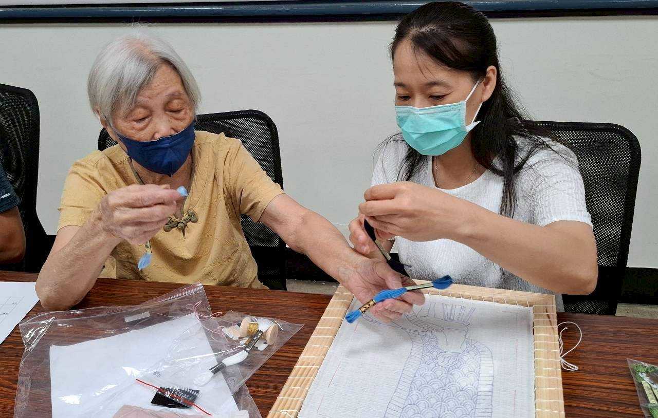 「2025龍耀百年・繡動笨港」學員成果展