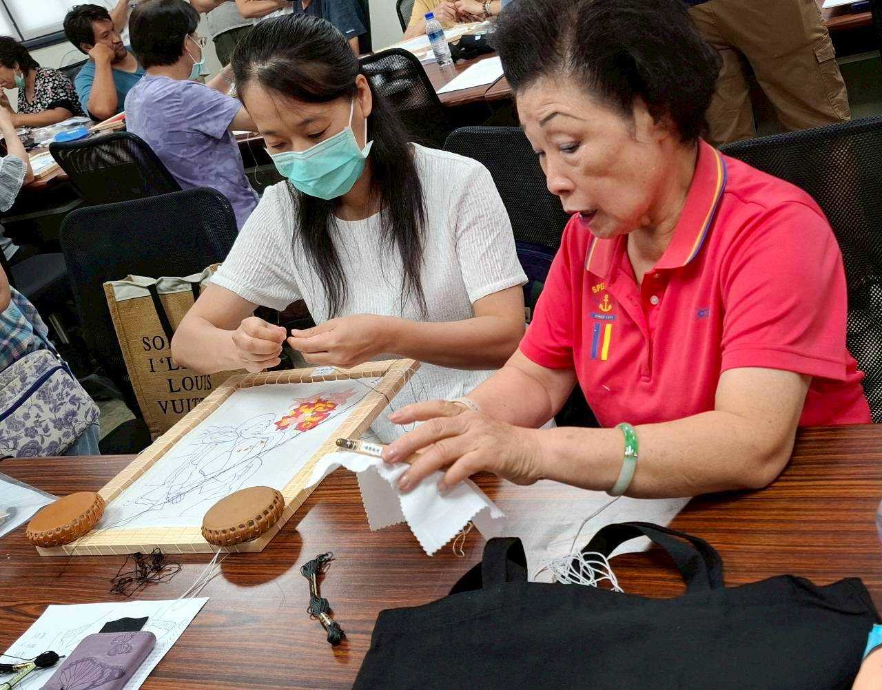 「2025龍耀百年・繡動笨港」學員成果展